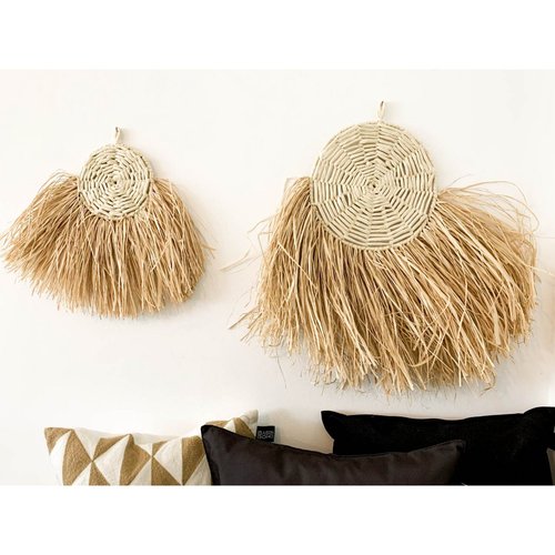 Wanddecoratie hanger van 100% natuurlijk gras, 80x54 cm, ideaal voor woonkamer en interieur design.