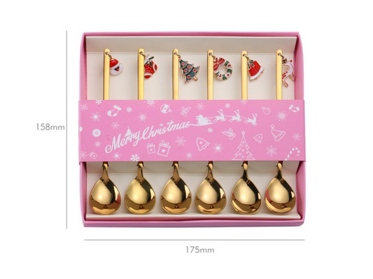 Gouden kerstlepels set van 6 met kerstboom, kerstkrans, kerstbel, kerstsok, kerstman en rendier – luxe tafelaccessoire van Aulicia voor kerst en feestdagen.