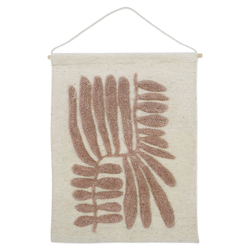 Wandkleed Minerva in nude en beige met bladmotief – bohemien muurdecoratie van wol.