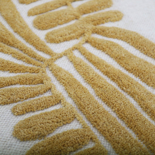 Wandkleed Minerva in okergeel en beige met bladmotief – bohemien muurdecoratie van wol.