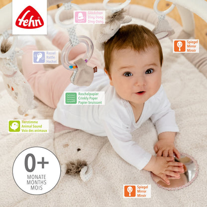 Babygym Lama Peru van Fehn met zacht speelkleed, hangende figuren en diverse speelfuncties voor baby’s.