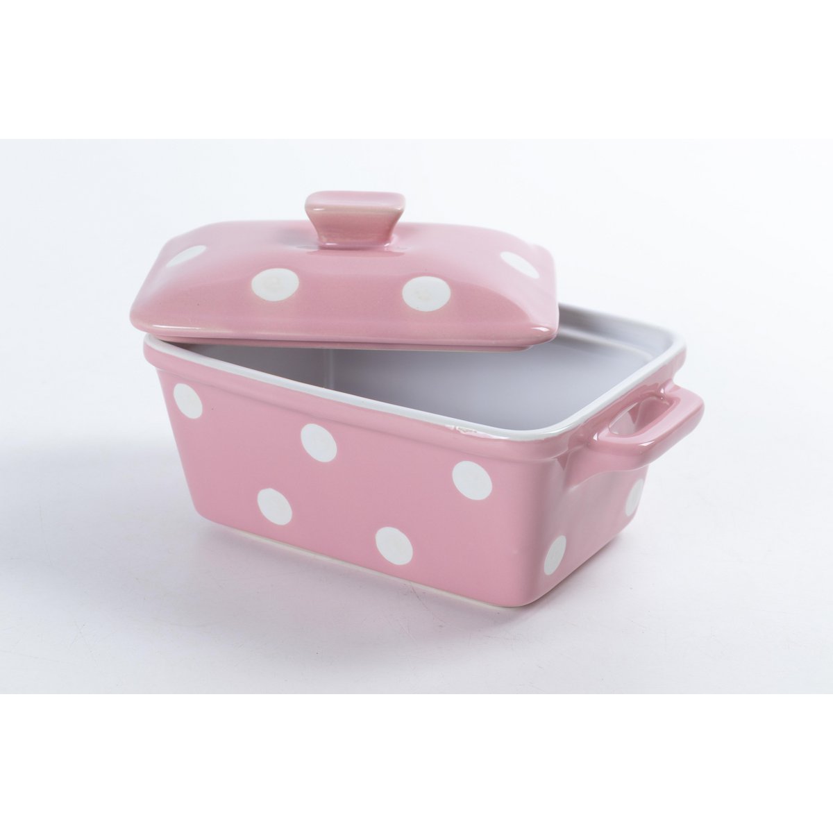 Roze keramische botervloot met de deksel er half af schuin vooraanzicht